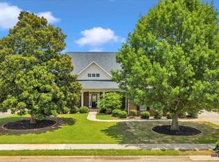 124 Roseine Dr, Warner Robins, GA 31088