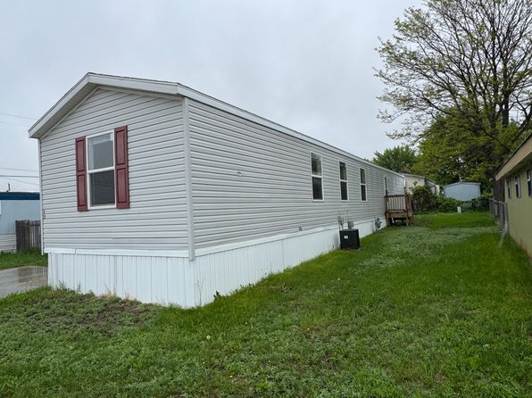 D22 Meadows Ct