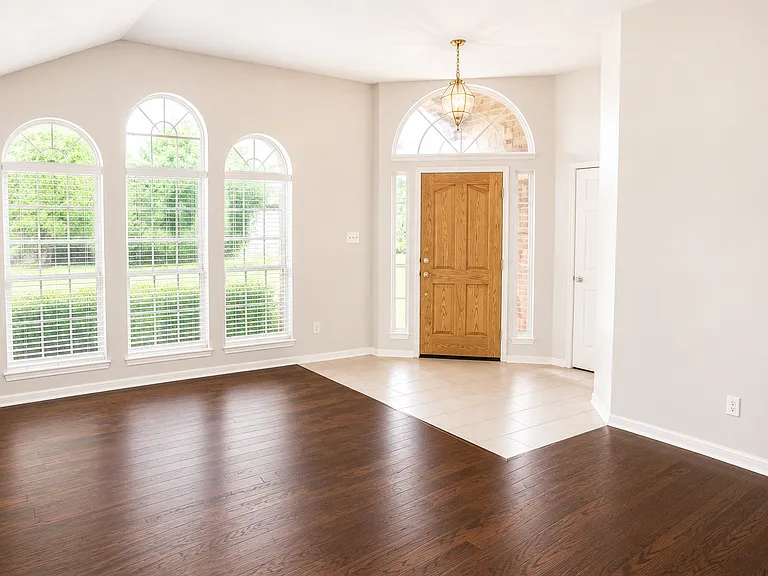 8833 Sunset Trace Dr — Photo 3
