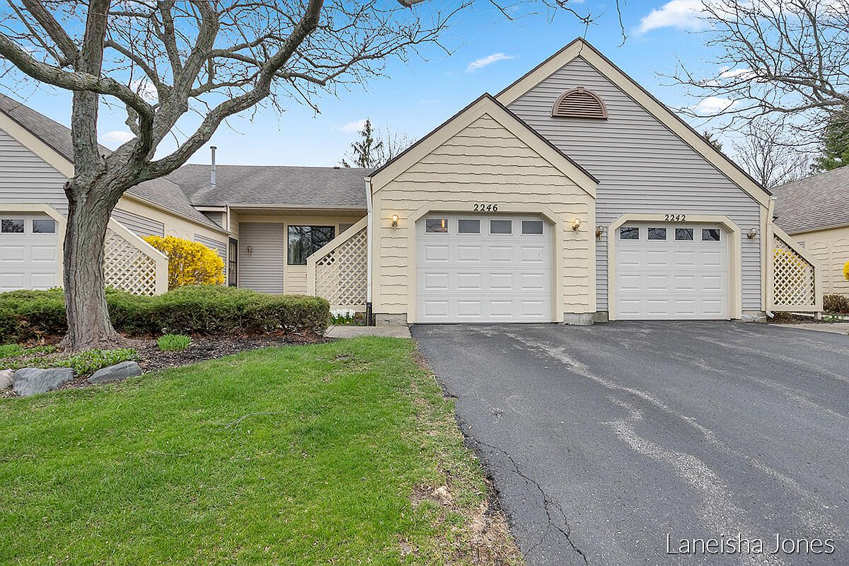 2246 Southgate Dr SE, Kentwood, MI 49508 Zillow