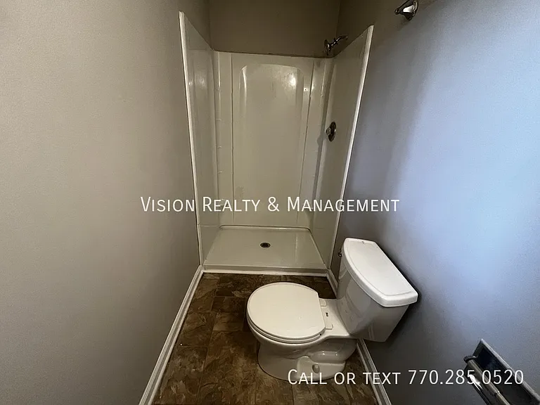 150 Castlegate Cir — Photo 21