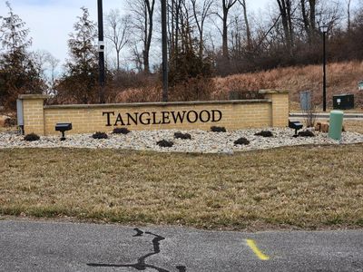 939 Half Moon Ln, Caseyville, IL, 62232