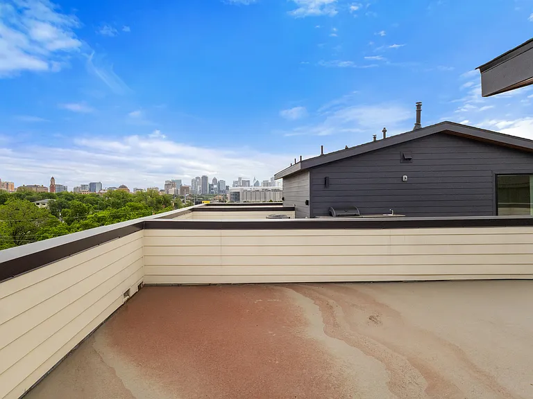 2203 Hondo Ave #202 — Photo 17