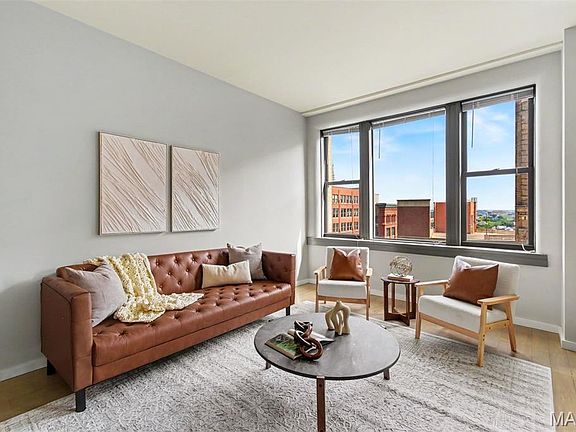 3rd image of 915 Olive St APT 1002