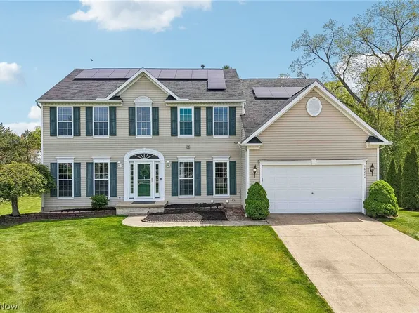 16264 Selby Cir, Strongsville, OH 44136