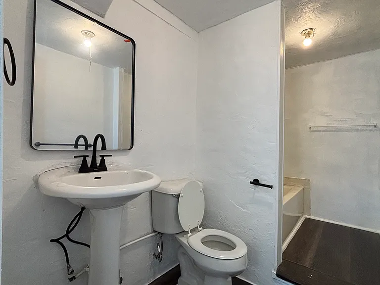 12547 William Penn Hwy #1 — Photo 6