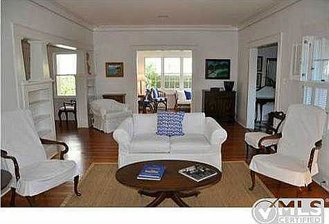 3rd image of 440 Seabreeze Ave