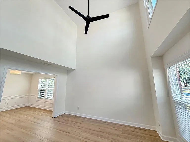 2845 Factor Walk Blvd — Photo 5