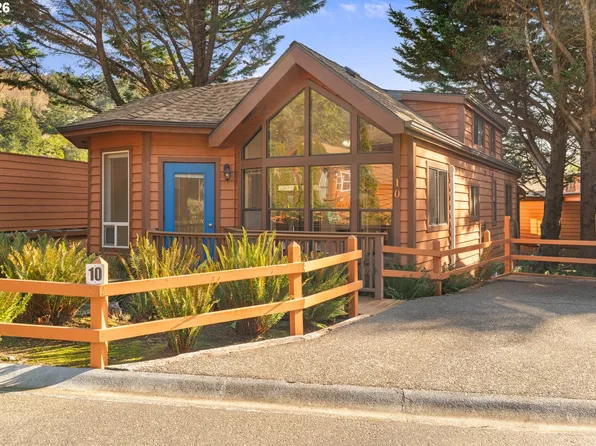 97748 N Bank Chetco River Rd #10, Brookings, OR 97415