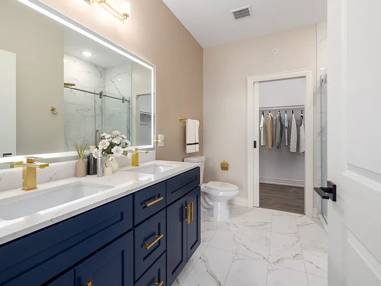 Elite Luxury Apartments — Photo 7