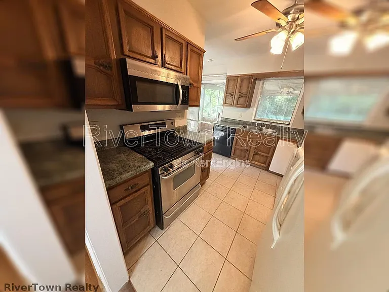 4573 Boyce Rd — Photo 10