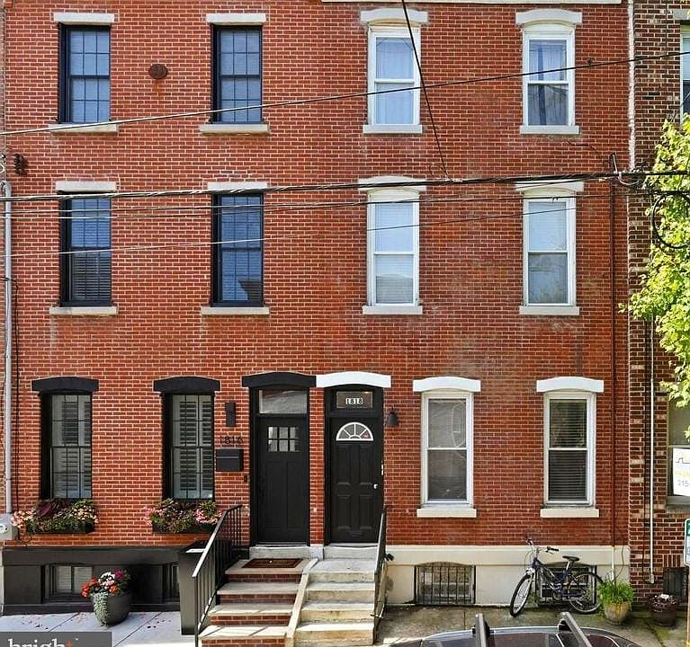 1st image of 1818 Catharine St #1F