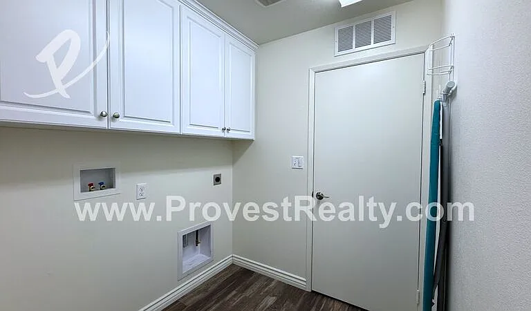 15946 Silvertip Way — Photo 23