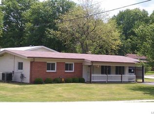 1800 Schuetz Rd, Saint Louis, MO