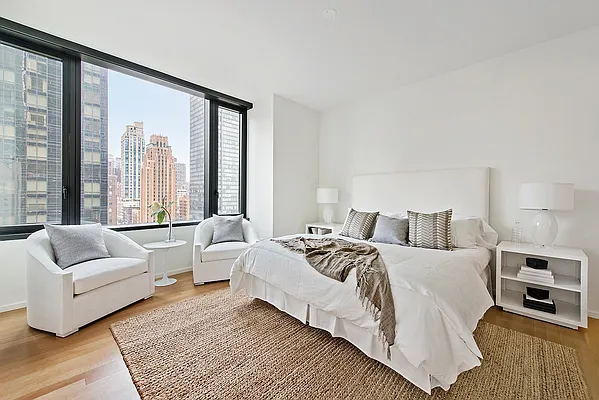 Sold by Nest Seekers International | media 4