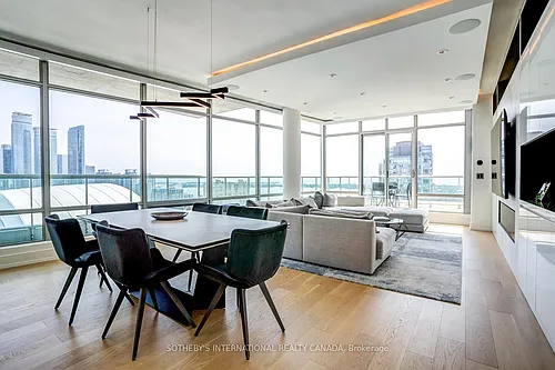 81 Navy Wharf Ct Photo 1