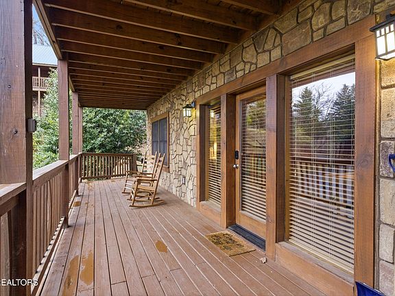 4th image of 640 Cub Path Way