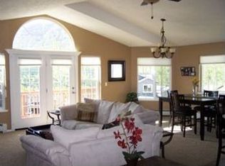 20757 Mountain Vista Dr, Eagle River, AK 99577