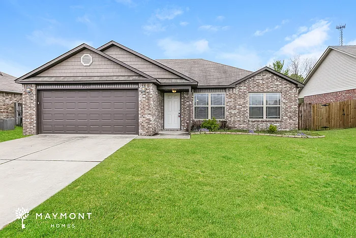 6517 White Oak Way — Photo 1