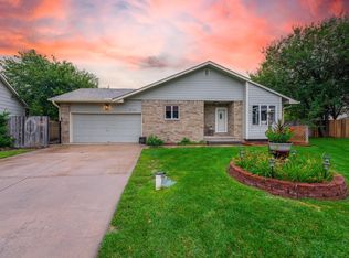 2726 S Carrwood Cir, Wichita, KS 67215