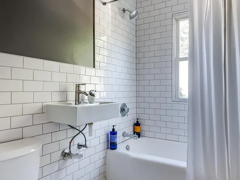 4801 Bloomington Ave #4 — Photo 9