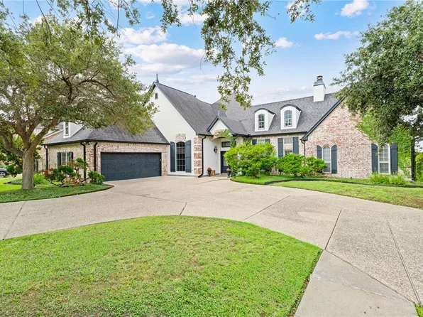25 Great Lakes Dr, Corpus Christi, TX 78413