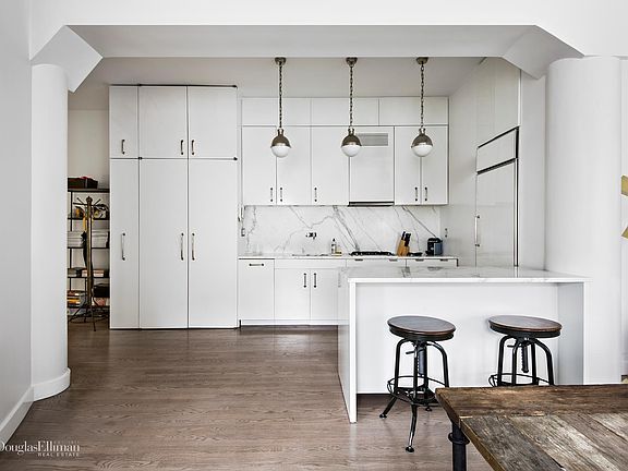 4th image of 10 Bleecker St APT 5D