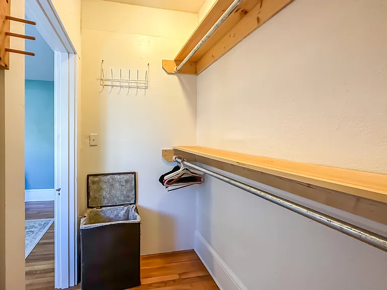 walk-in closet