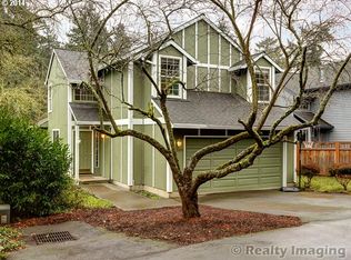 4690 Lower Dr, Lake Oswego, OR 97035