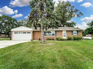 90 E Snodgrass Rd, Piqua, OH 45356