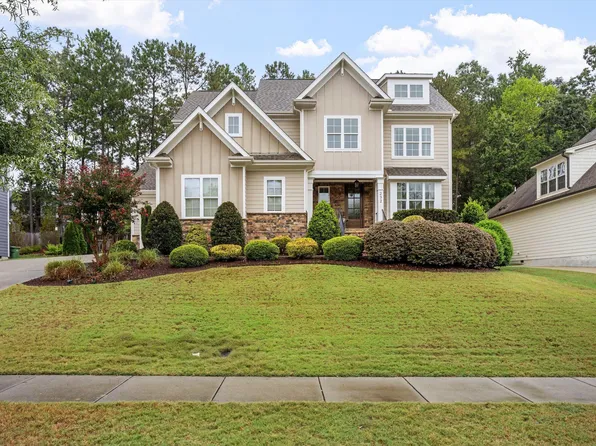 232 Sunset Bluffs Dr, Fuquay Varina, NC 27526