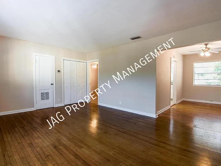 2761 Saint Johns Ave #7 — Photo 5