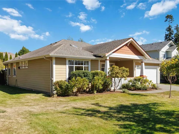 2409 Poplar Dr, Sooke, BC V9Z 0Y5