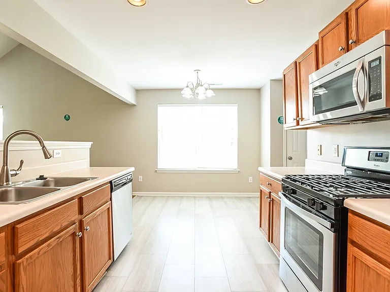 3004 Omaha Dr — Photo 9