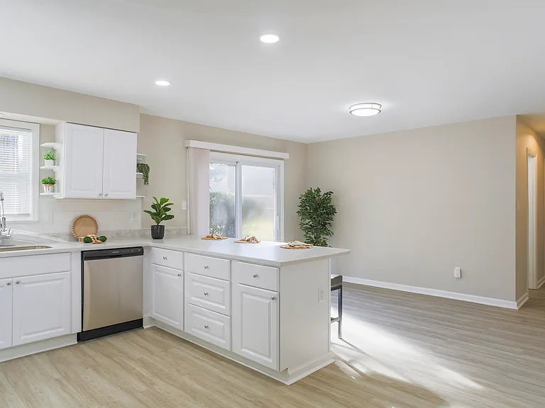 11304 Largo Dr — Photo 14