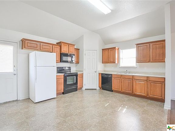 4th image of 2706 Saulsbury Dr