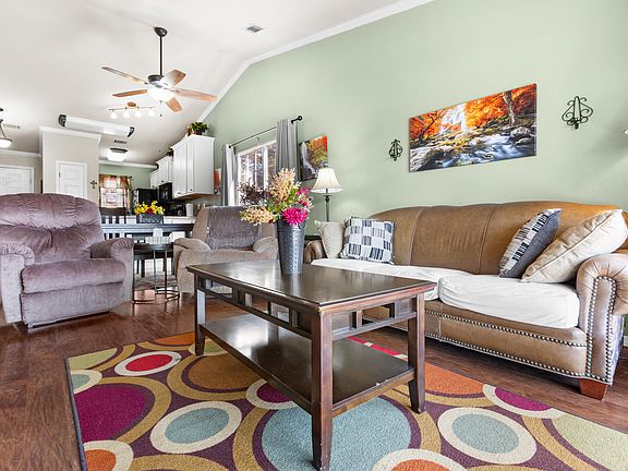 4th image of 41 Scenic Court #17