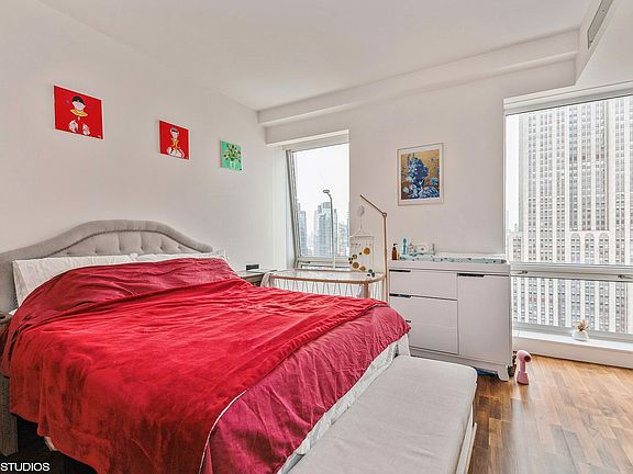 4th image of 400 5th Ave APT 36H
