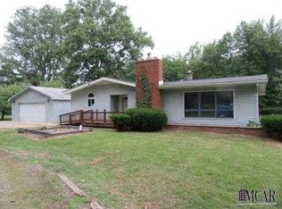 6540 Hivon Rd, Carleton, MI 48117