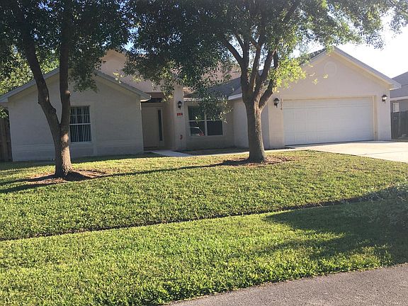 4th image of 1074 SW Mantilla Ave