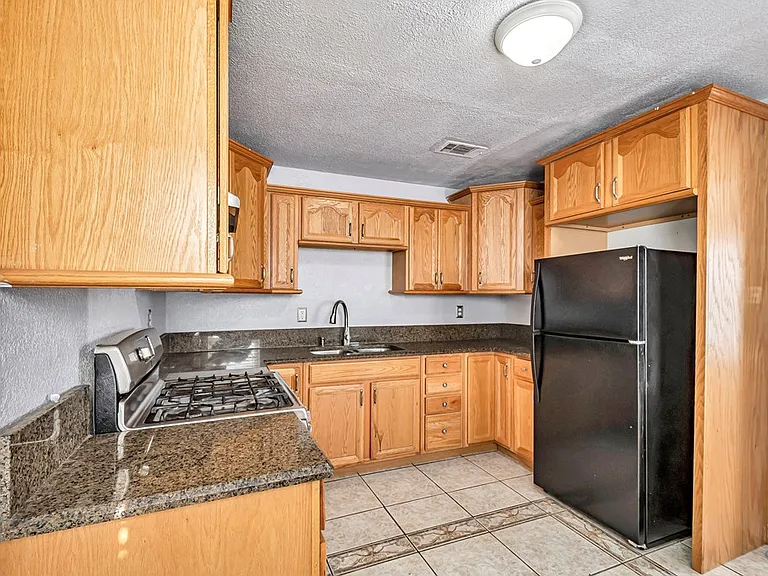 3519 N Northstar Ave — Photo 18