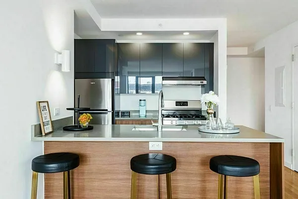 Rented by Living New York | media 4