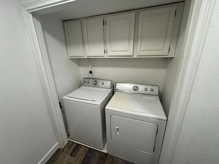 8611 Datapoint Dr #32 — Photo 17