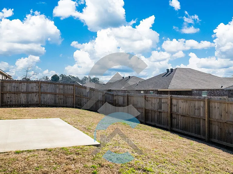 1155 Gallery Dr — Photo 16