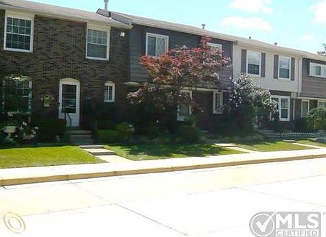 2105 KING BRETTON VILLAGE CO-OP