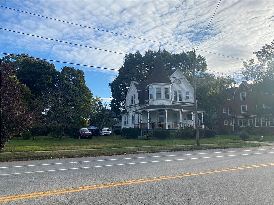 2nd image of 142 Norwood Ave