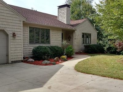 6651 Wheaton, Napoleon, MI, 49201