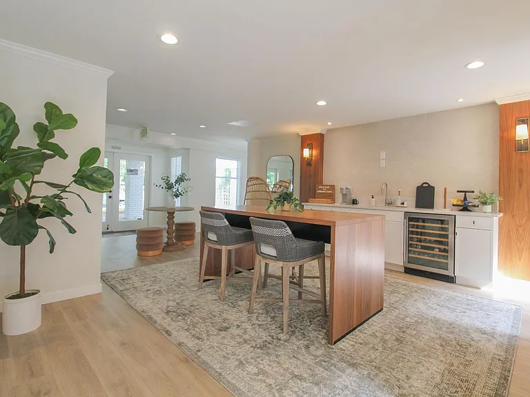 Arbour Court — Photo 9