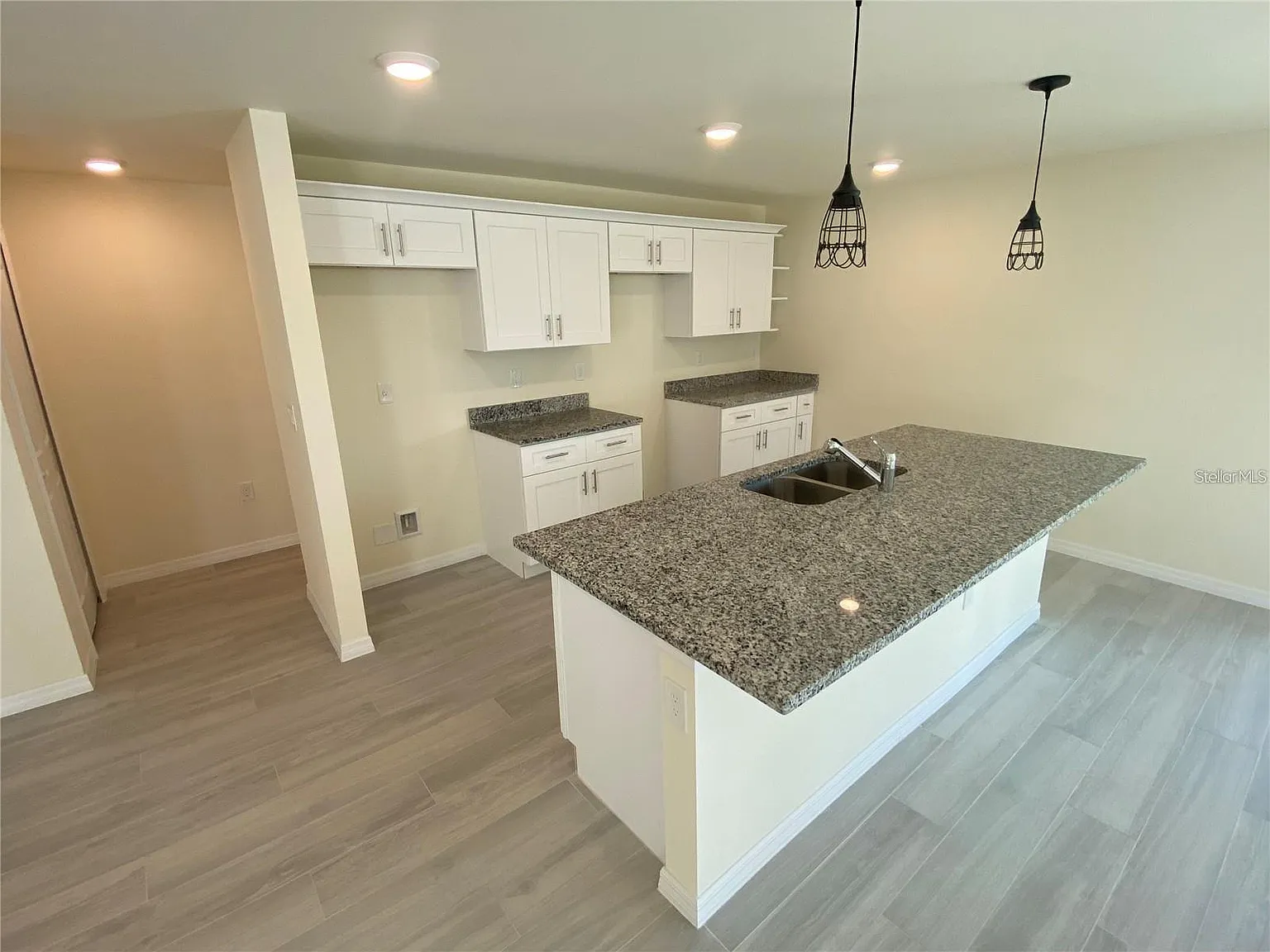 4 bed, 1791 sqft, $2,200 — Photo 4