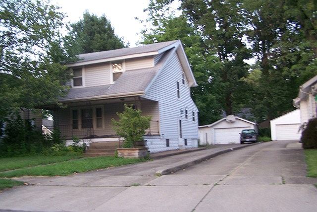 2nd image of 197 Oak Knoll Ave SE